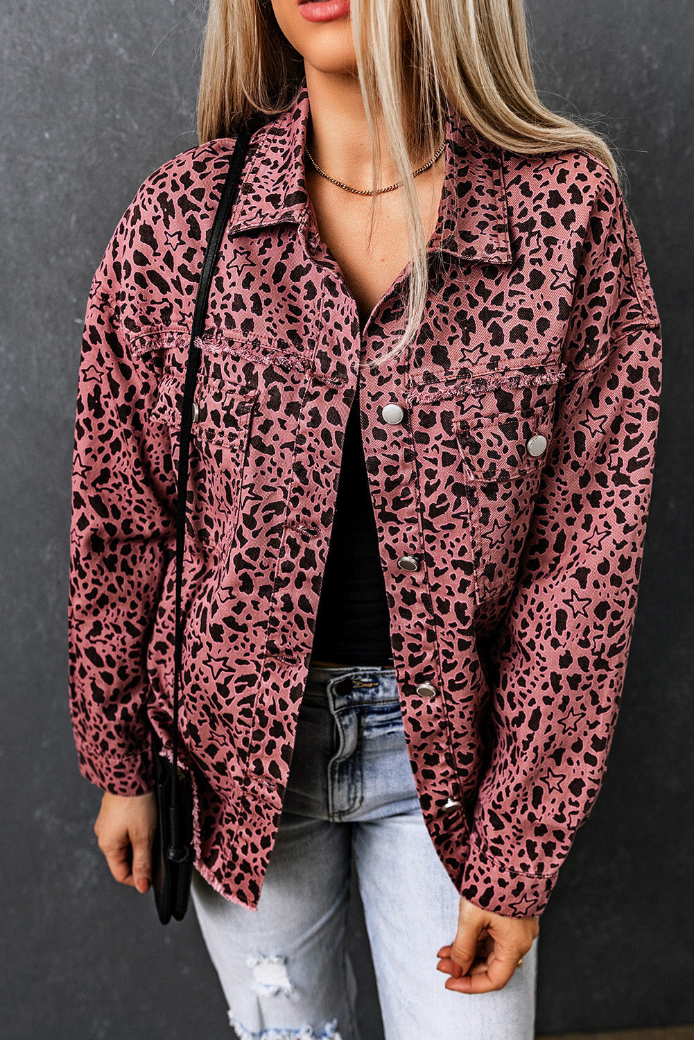 Maeve | Chaqueta camisera vaquera rosa con estampado de leopardo Chic