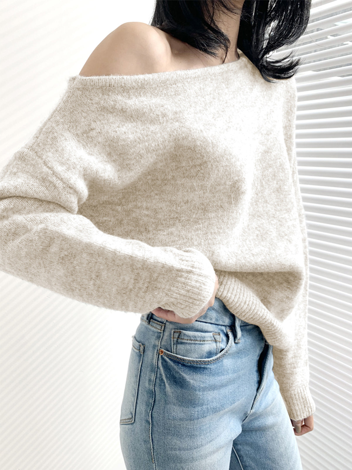 Jersey de hombros asimétricos | Punto elegante para un estilo chic