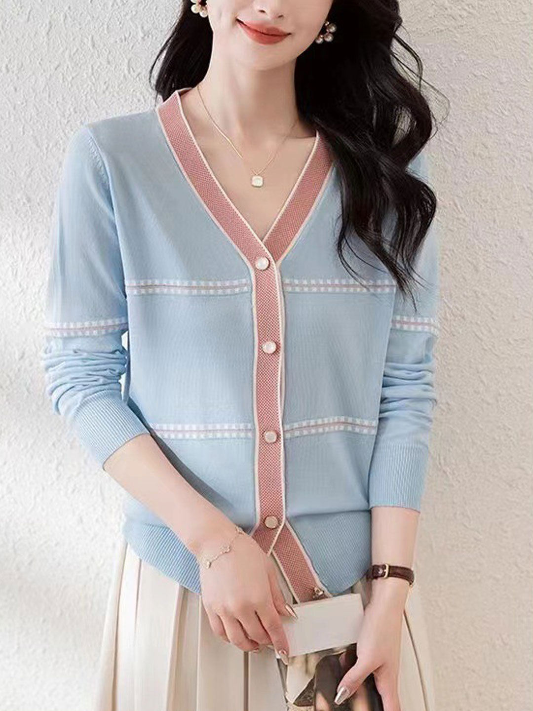 Della Cardigan - Chaqueta casual de punto con cuello en V