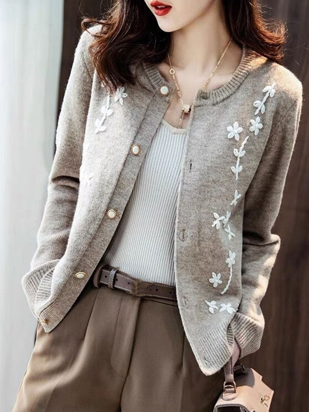 Fyla Cardigan - Chaqueta de punto con bordado floral