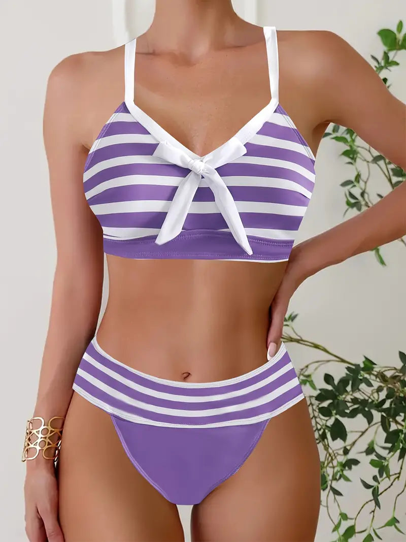 Sexy bikini con cuello en V y estampado de rayas