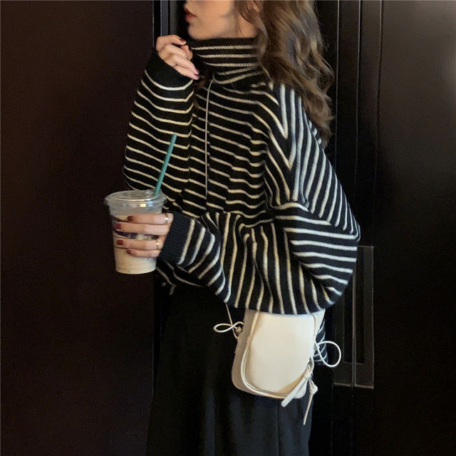 Jersey oversize de cuello alto para un confort acogedor