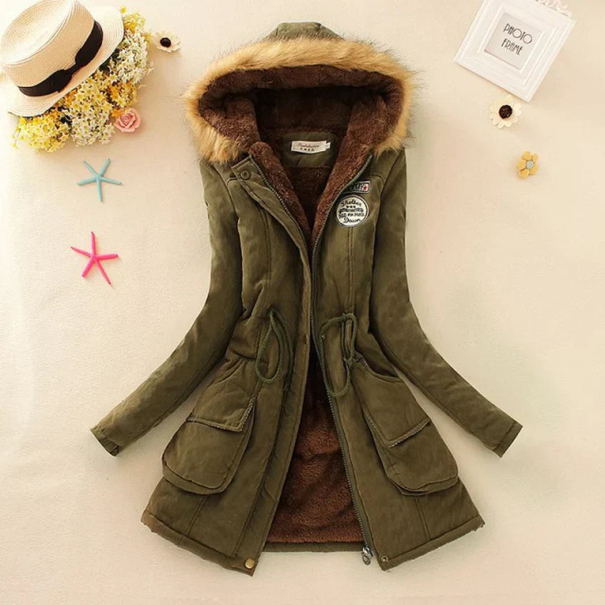 Hilde | cálida chaqueta de invierno forrada con capucha para mujer