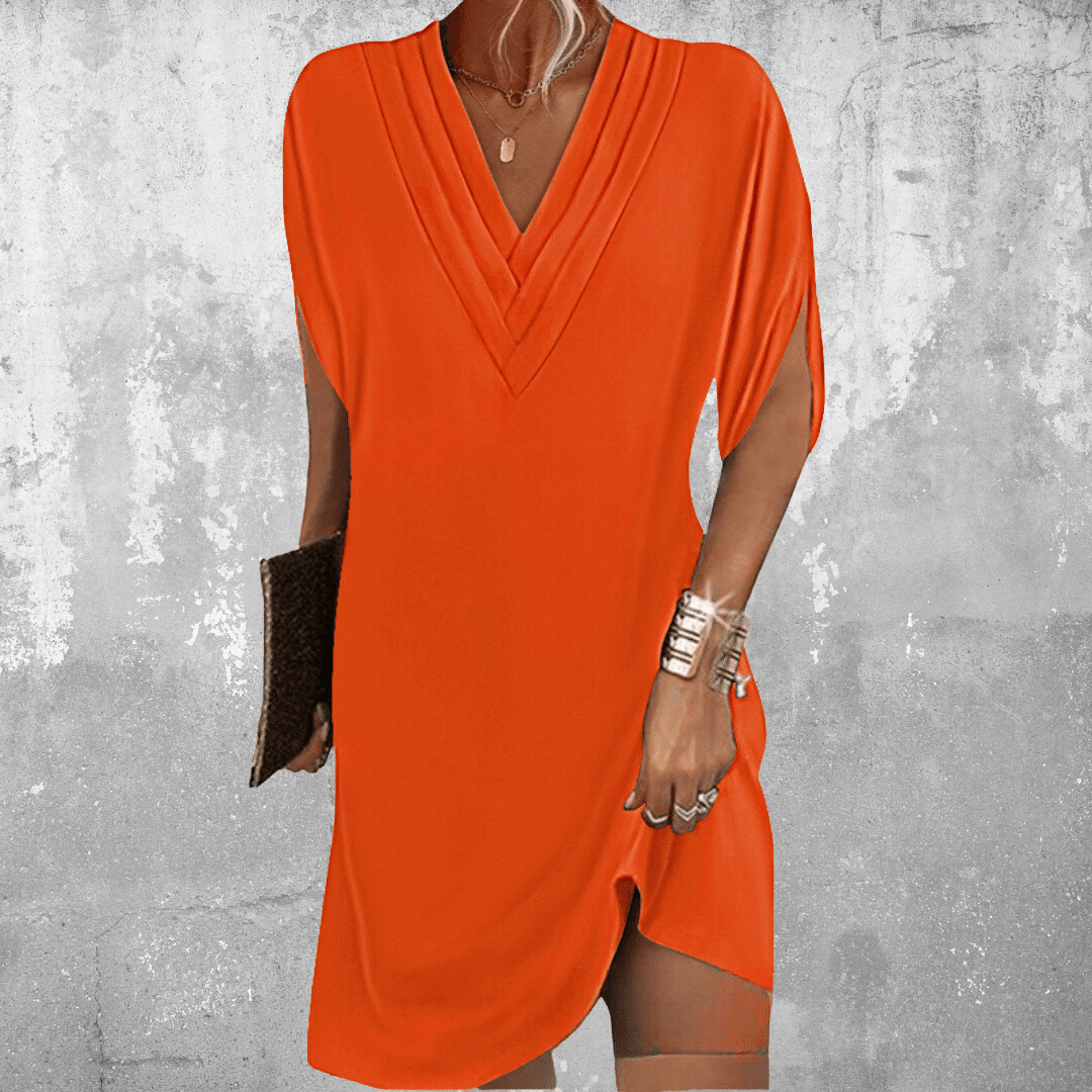 Favorecedor vestido con escote en V