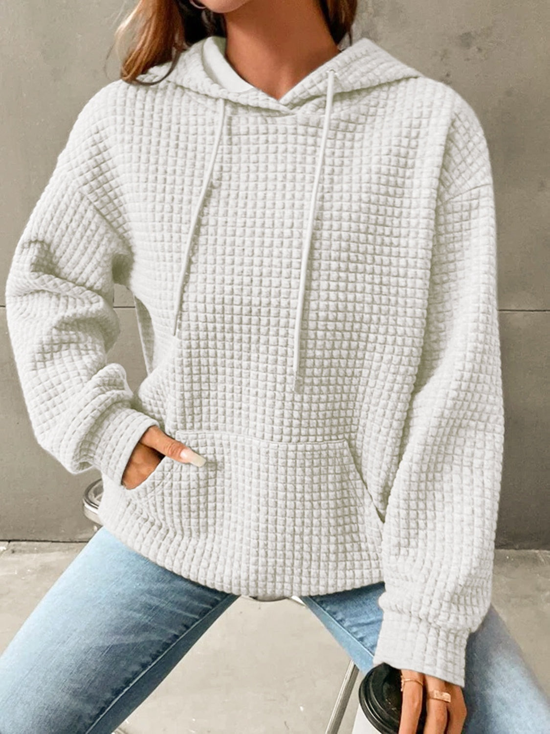 Heidi fashion | Moda minimalista y sudadera con capucha para el invierno