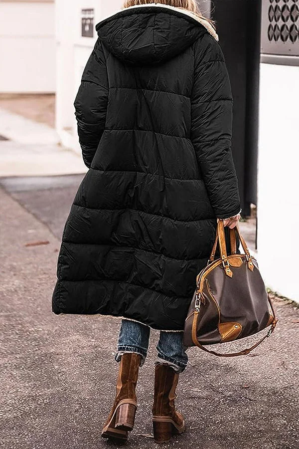 Sibylle | Chaqueta de moda con capucha y cuello acentuado