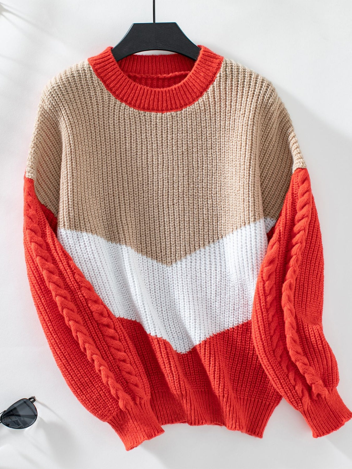 Livia | Jersey de mujer de manga larga y cuello redondo con ribete en contraste