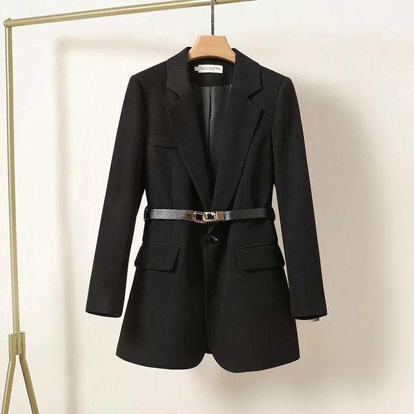 Emily | Blazer chic