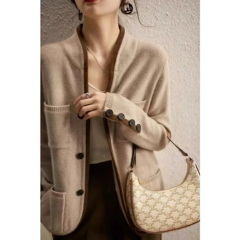 Cárdigan retro de mujer: el complemento perfecto para tu look