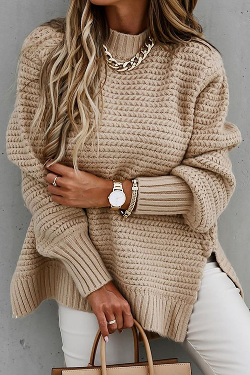 Acogedor jersey de longitud media con cuello alto