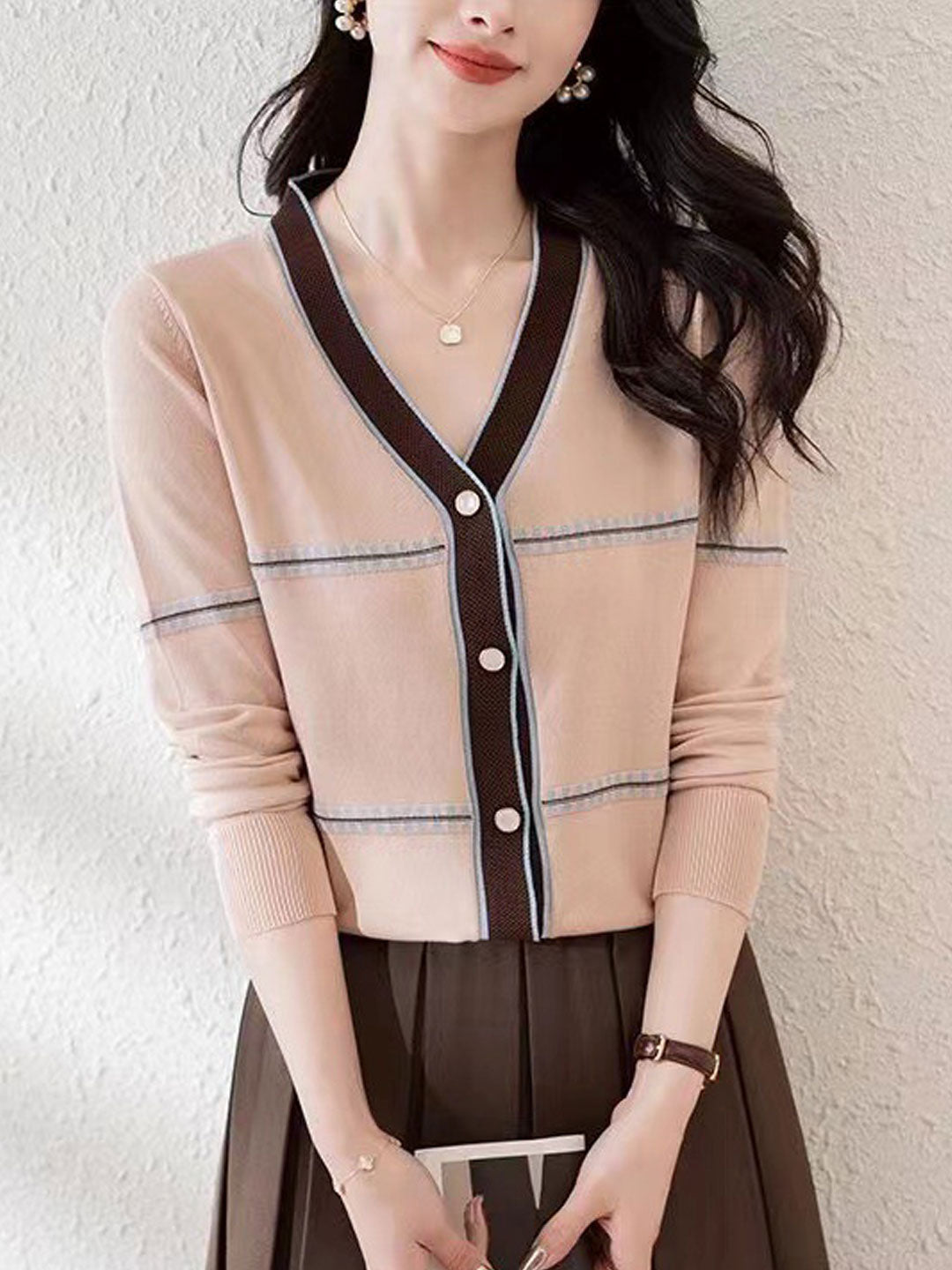 Della Cardigan - Chaqueta casual de punto con cuello en V