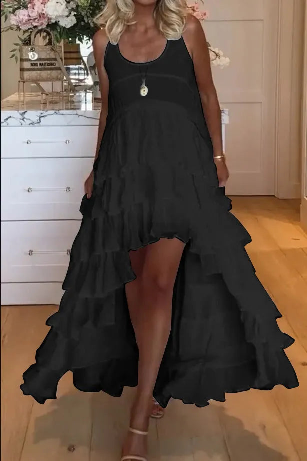 Beautiful ladies' dress, corto por delante y largo por detrás con volantes
