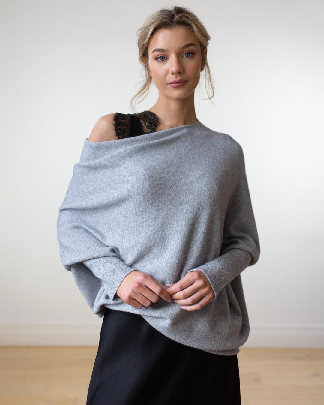 Jersey holgado de mujer con cuello barco