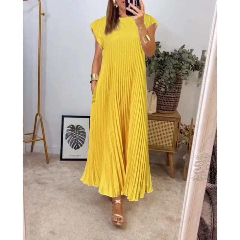 Vestido midi casual con diseño plisado, ideal para looks modernos y relajados.