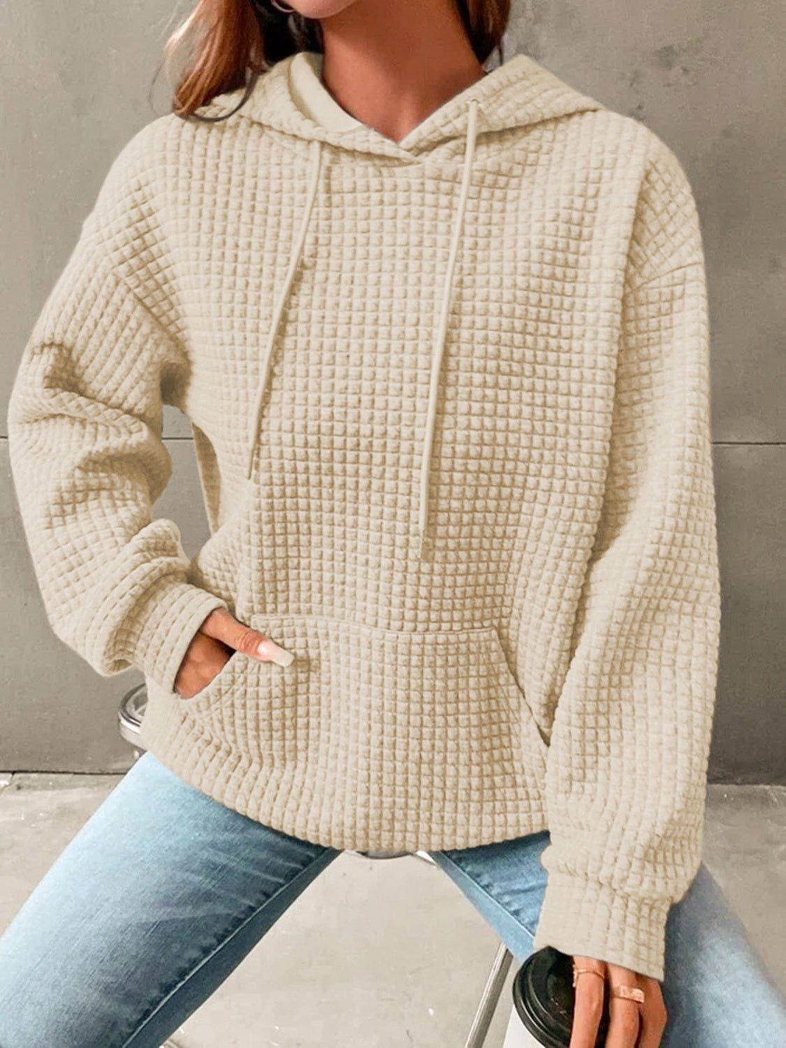 Heidi fashion | Moda minimalista y sudadera con capucha para el invierno