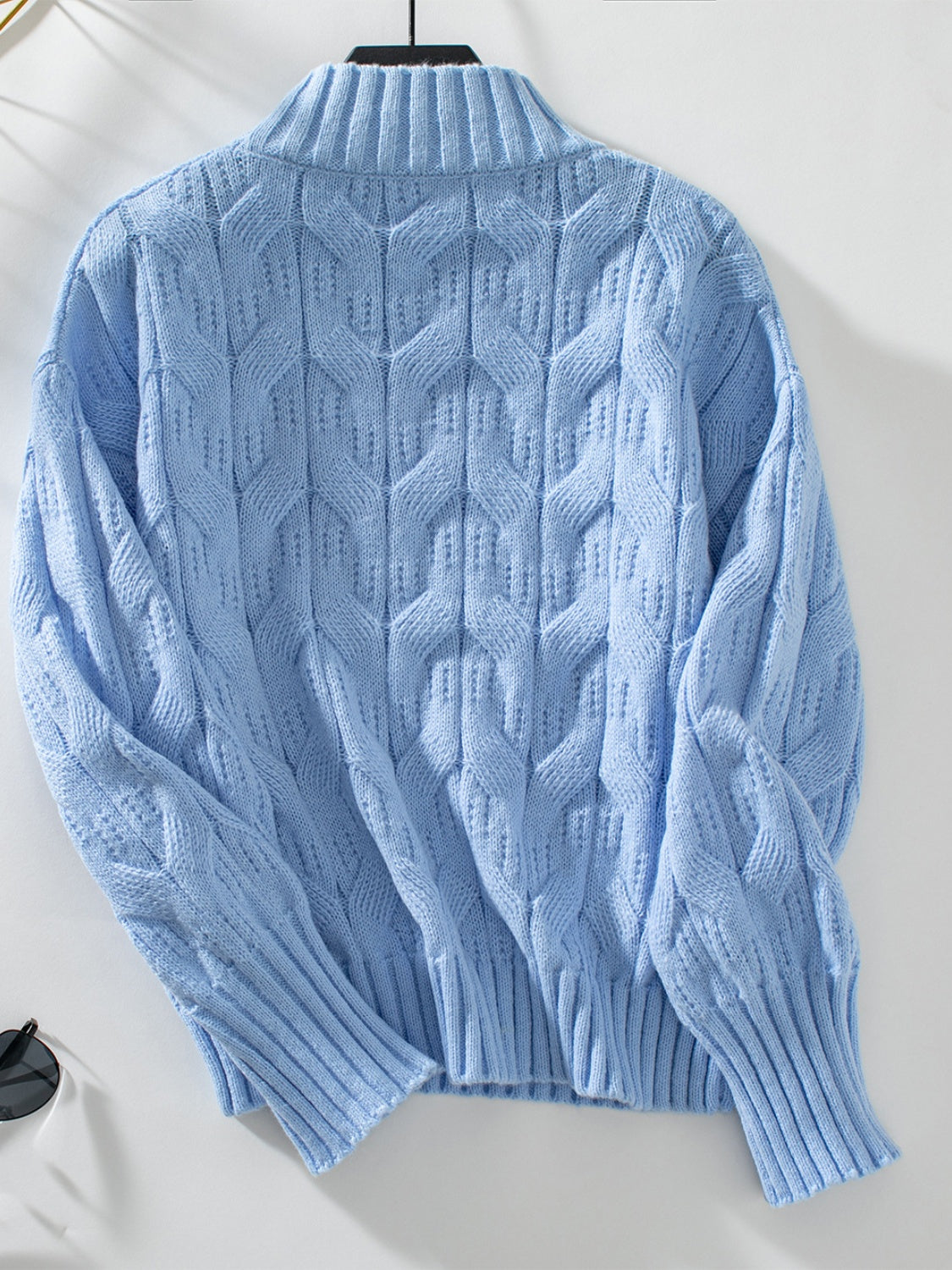 Sophie | Jersey de punto por cable para mujer con cuello alto y mangas largas