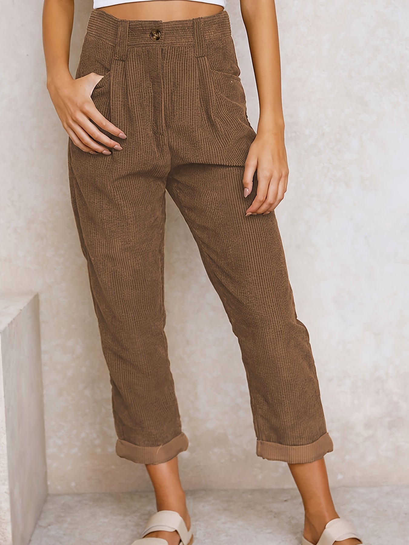 Pantalones de pana con perneras rectas para señora