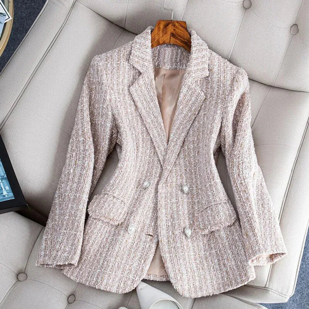 Elegante chaqueta de invierno con escote en pico y botones de fantasía para llevar a diario