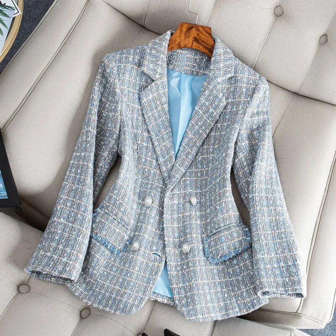 Elegante chaqueta de invierno con escote en pico y botones de fantasía para llevar a diario
