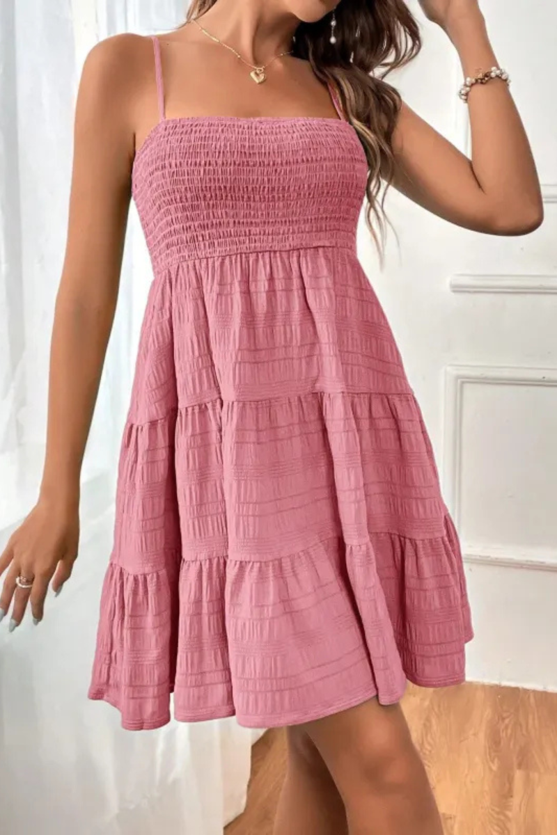 Belle | Vestido plisado con tirantes de verano