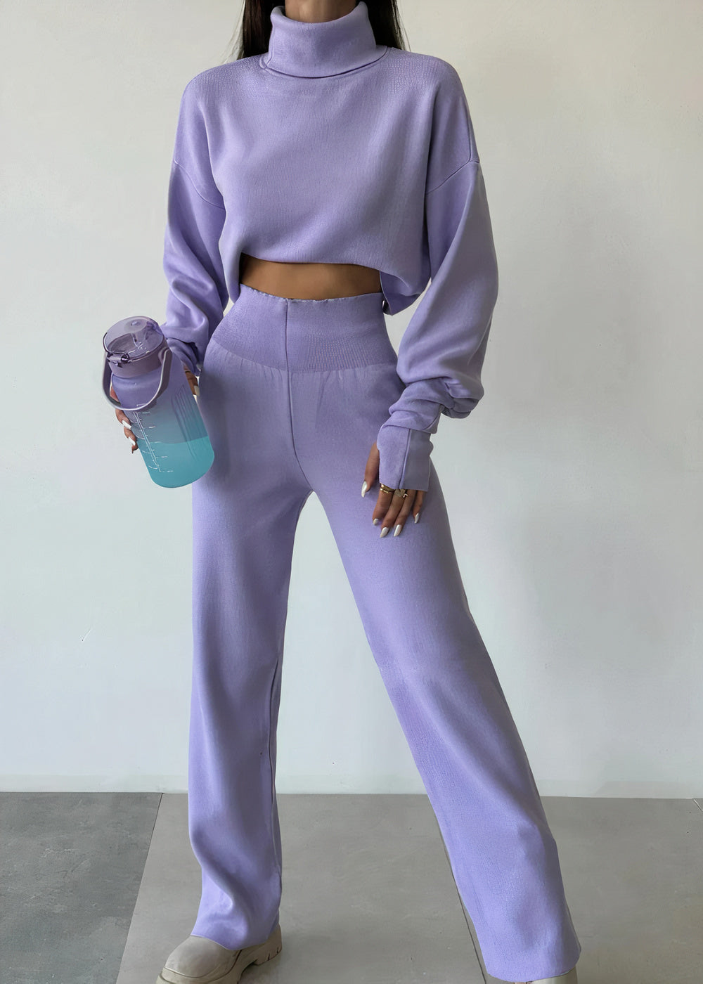 Cómodo conjunto de traje de cuello alto | Cas