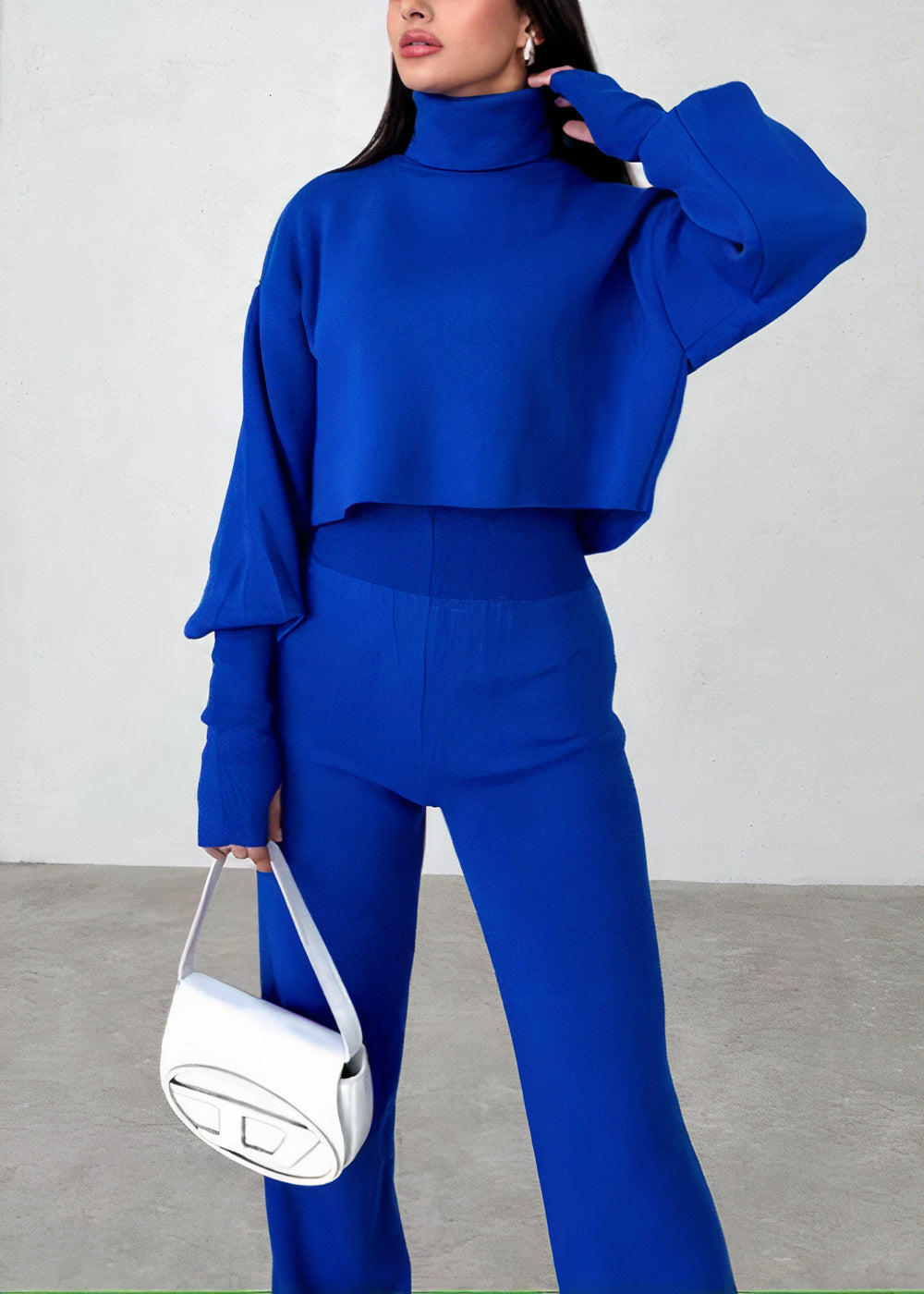 Cómodo conjunto de traje de cuello alto | Cas