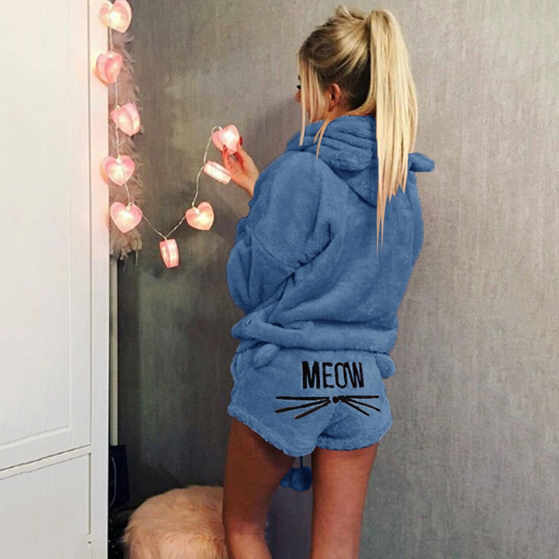 Cálido pijama para gatos