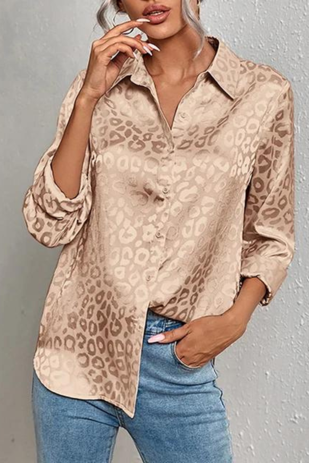 Lila | Blusa de seda con ojales