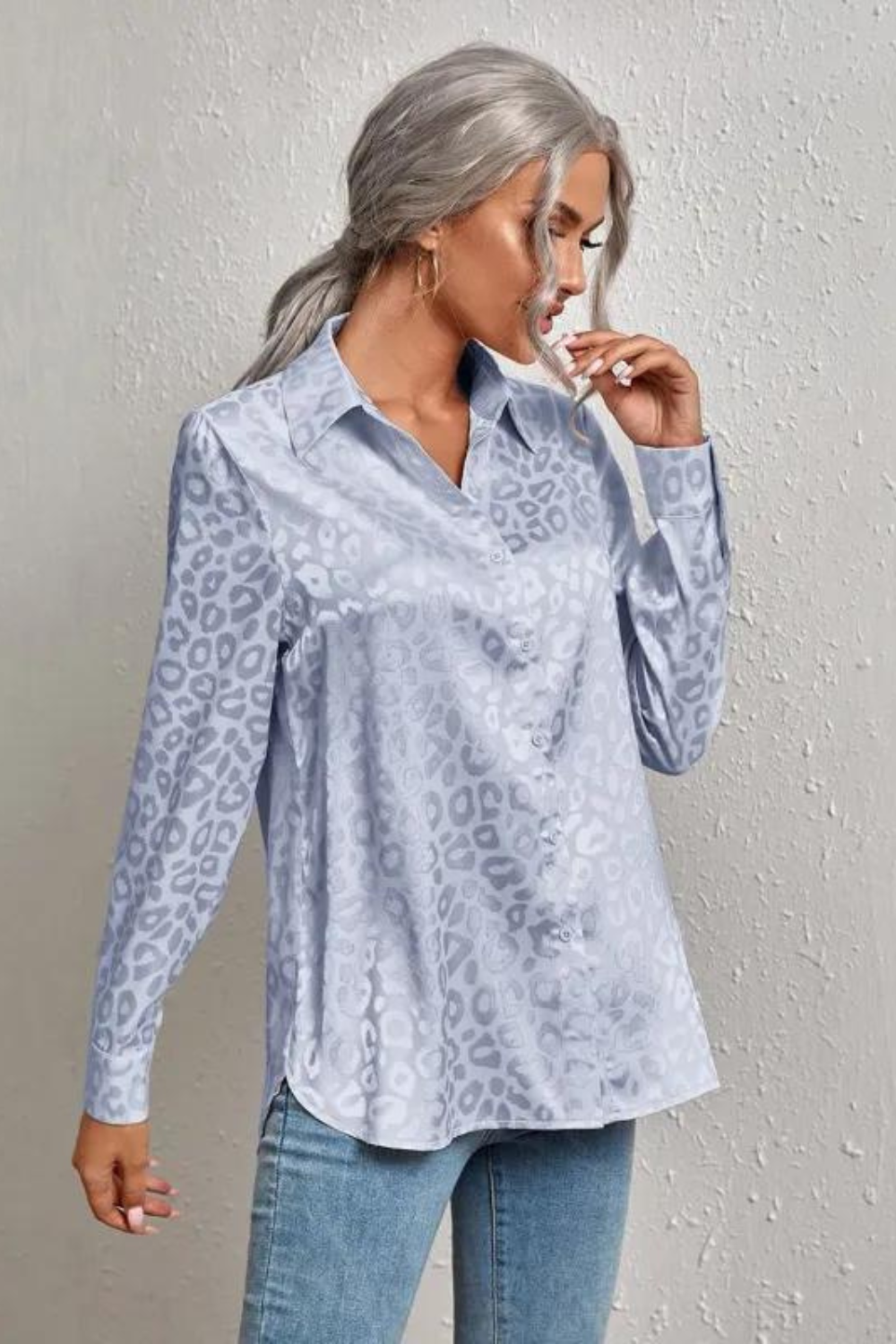 Lila | Blusa de seda con ojales