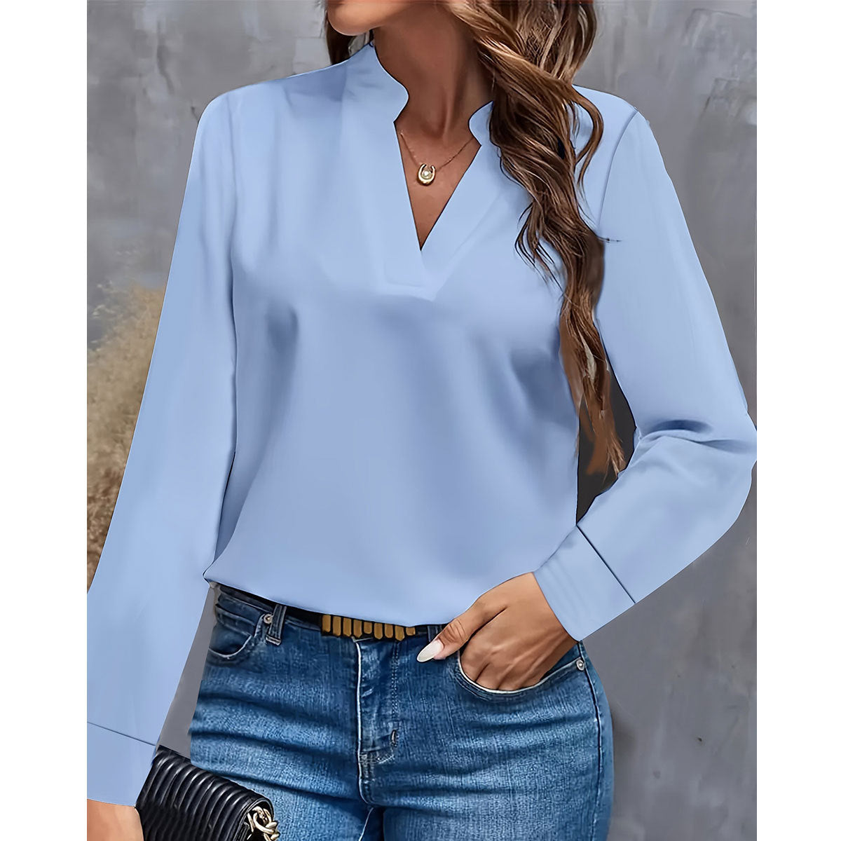 Camisa holgada - Diseño con cuello en V y ajuste cómodo