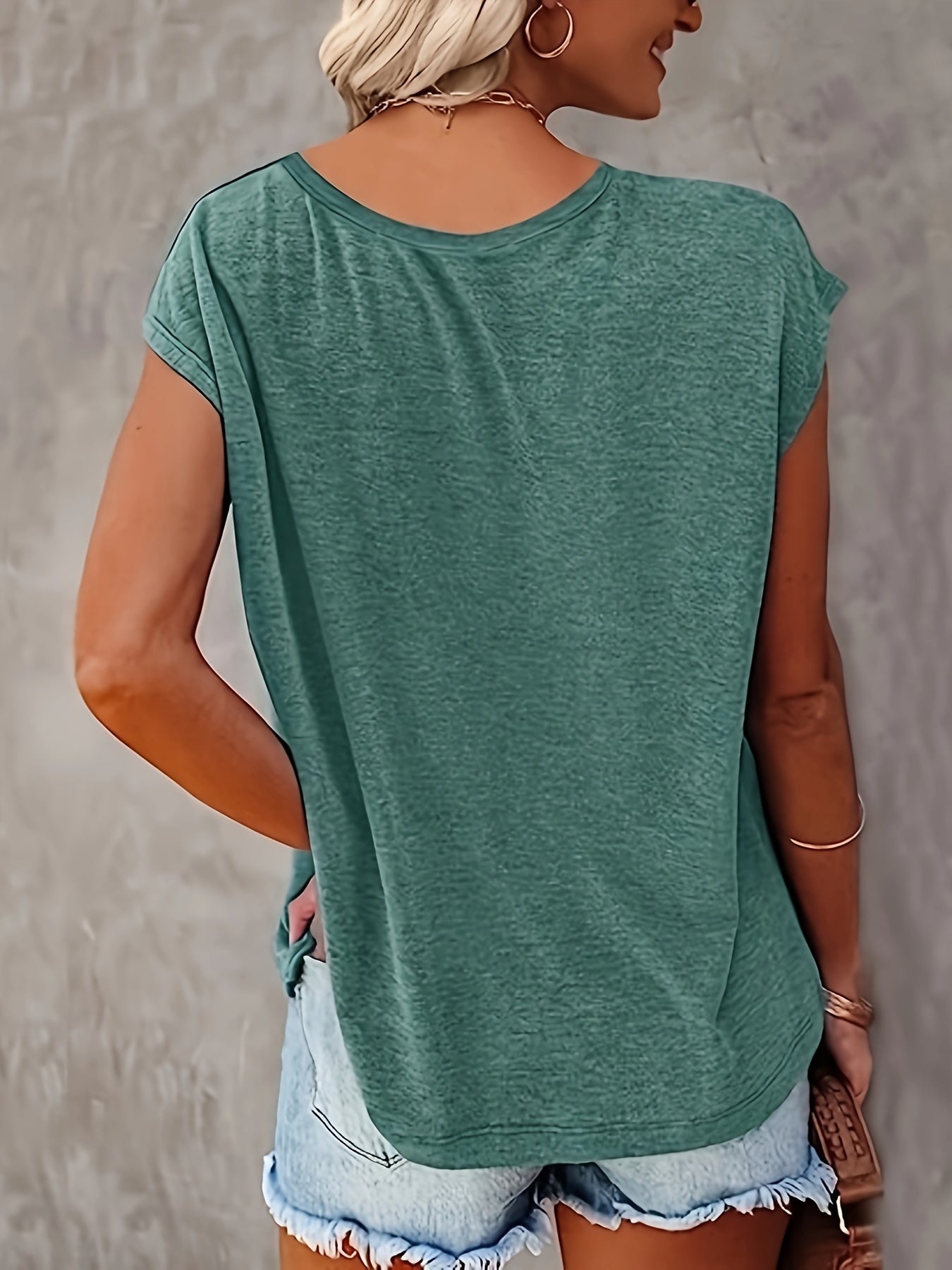 Camiseta con estampado de loto - Cuello de pico y manga casquillo informal