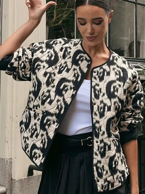 Chaqueta vintage de mujer con estampado floral