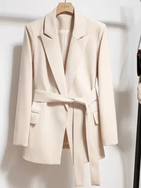 Lola | elegante blazer de señora