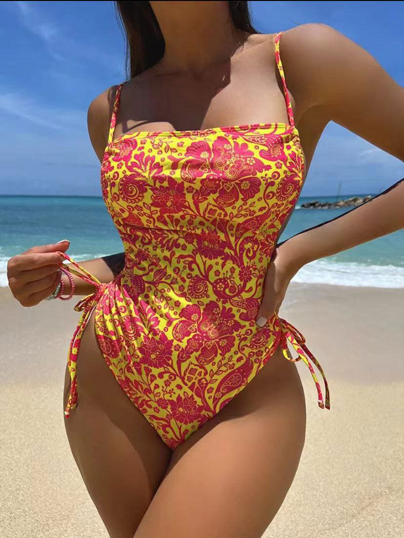 Edgy and airy bikini