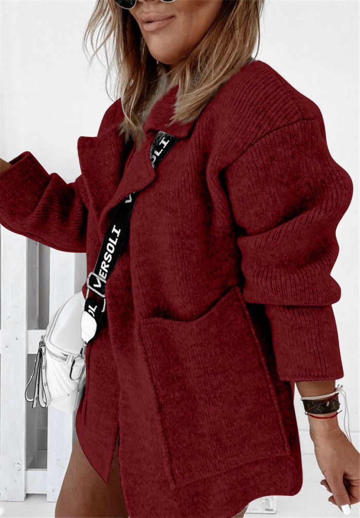Chaqueta de punto grueso con cuello acogedor para niñas activas