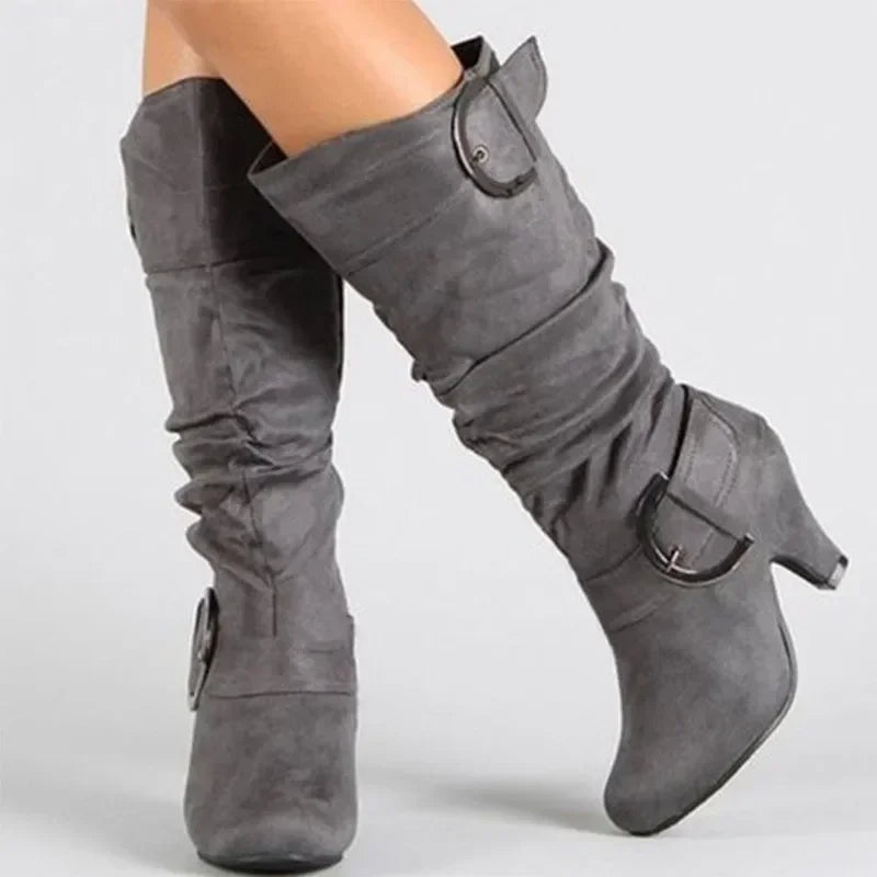 Elegantes botines de mujer para otoño y primavera, con un diseño original para crear apariencias luminosas.
