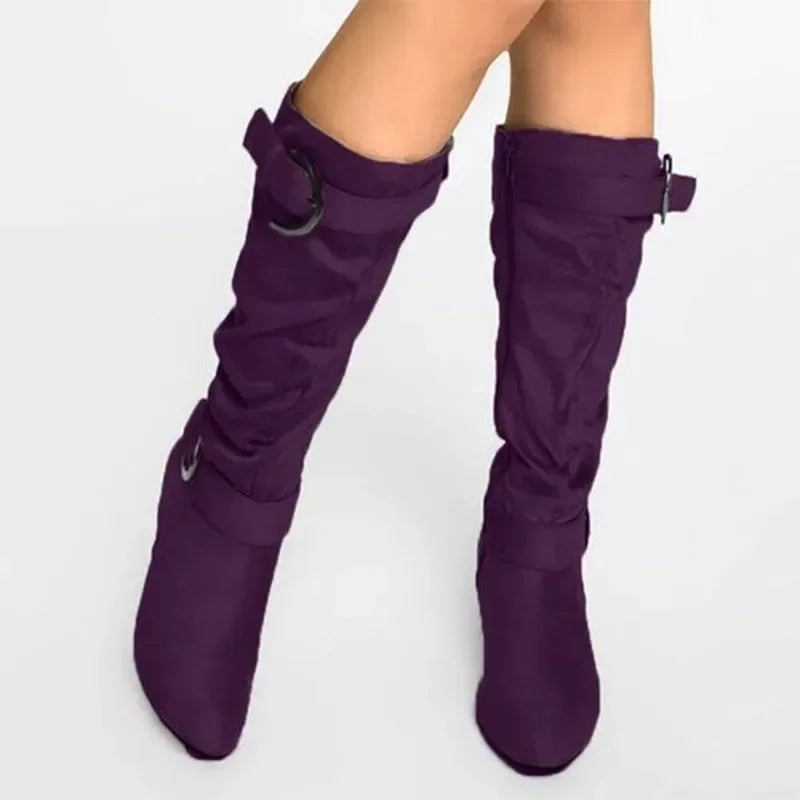 Elegantes botines de mujer para otoño y primavera, con un diseño original para crear apariencias luminosas.