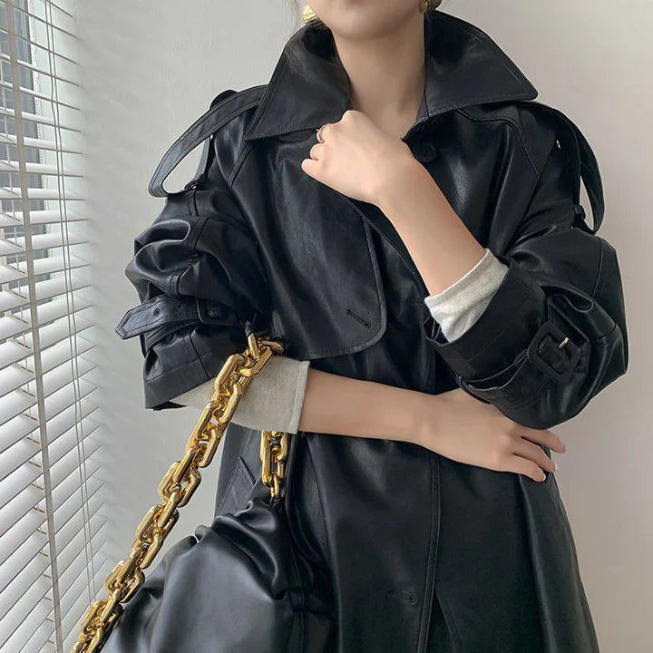 Elegante chaqueta de cuero de corte largo para mujer | Ideal para todas las estaciones
