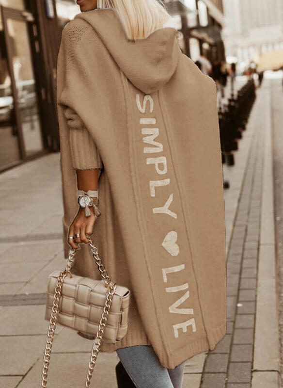 Moderno cárdigan con capucha: un look sofisticado para el día a día
