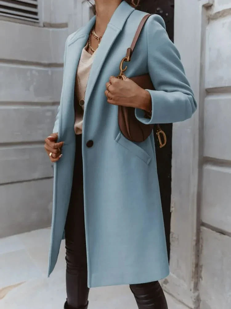 Opulento, sofisticado y acogedor abrigo de invierno para mujer