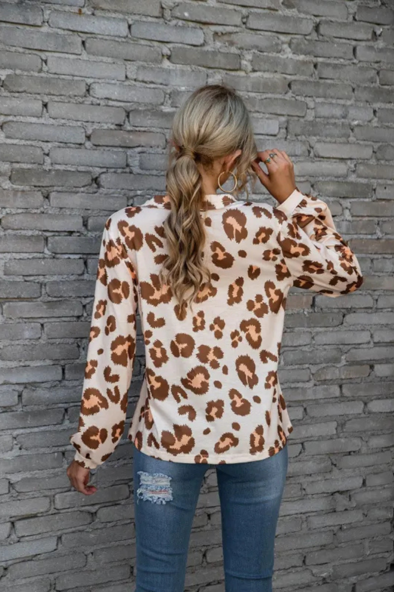 Zadie | Top de manga larga de leopardo suelto