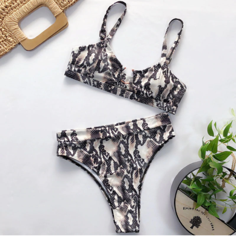 Bikini Bryanna | Un bikini sexy con estampado animal
