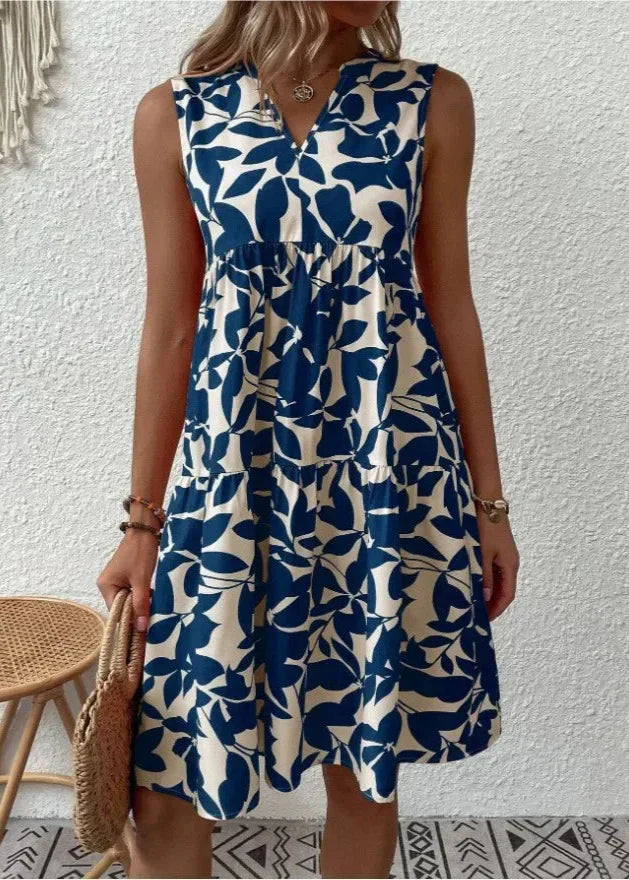 Elegante vestido de verano con escote en V y silueta femenina