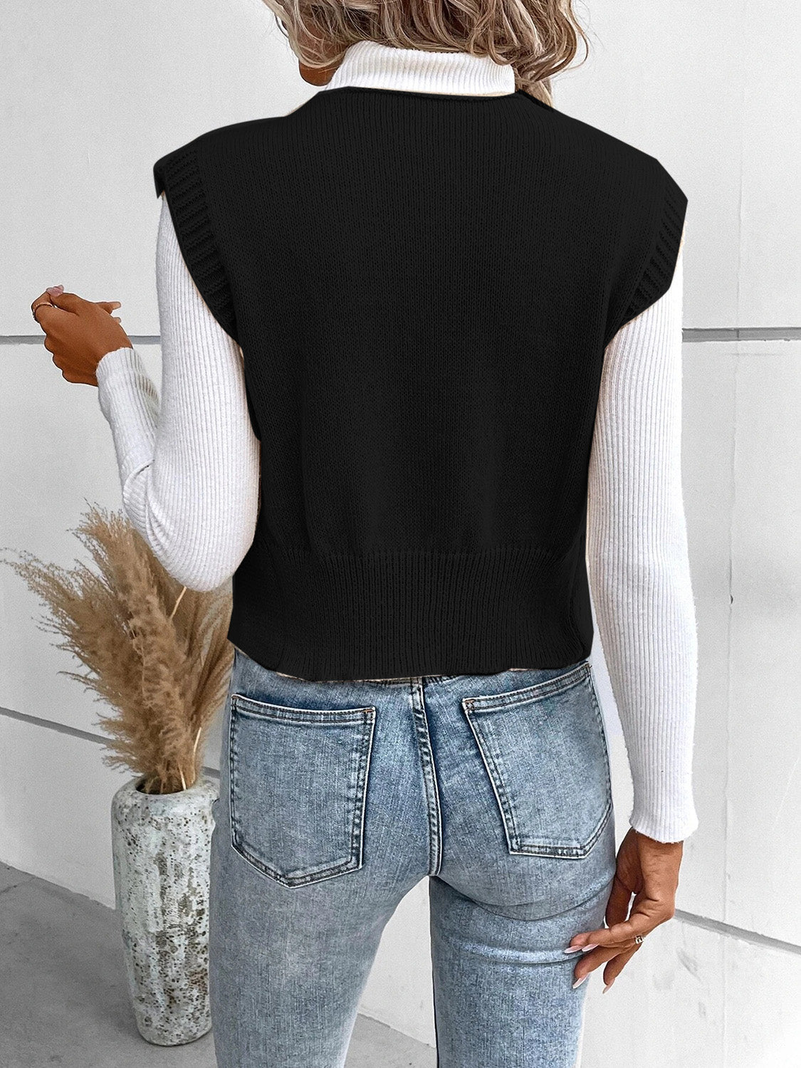 Mila | Chaqueta de punto con cuello de pico y botones para mujer