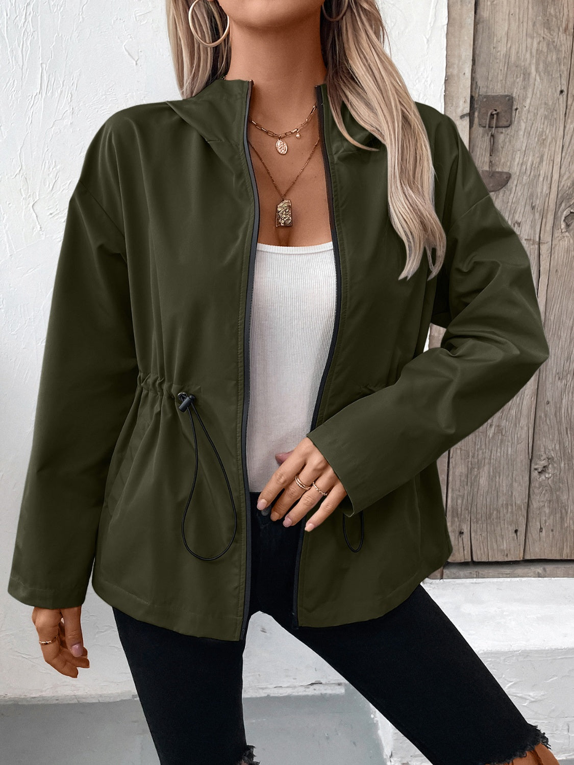 Harper | Chaqueta con cremallera y cordón de ajuste para mujer