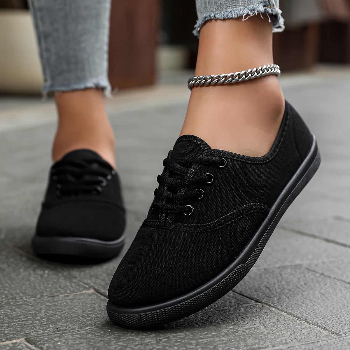 Lotte | Cómodas zapatillas bajas de lona con cordones