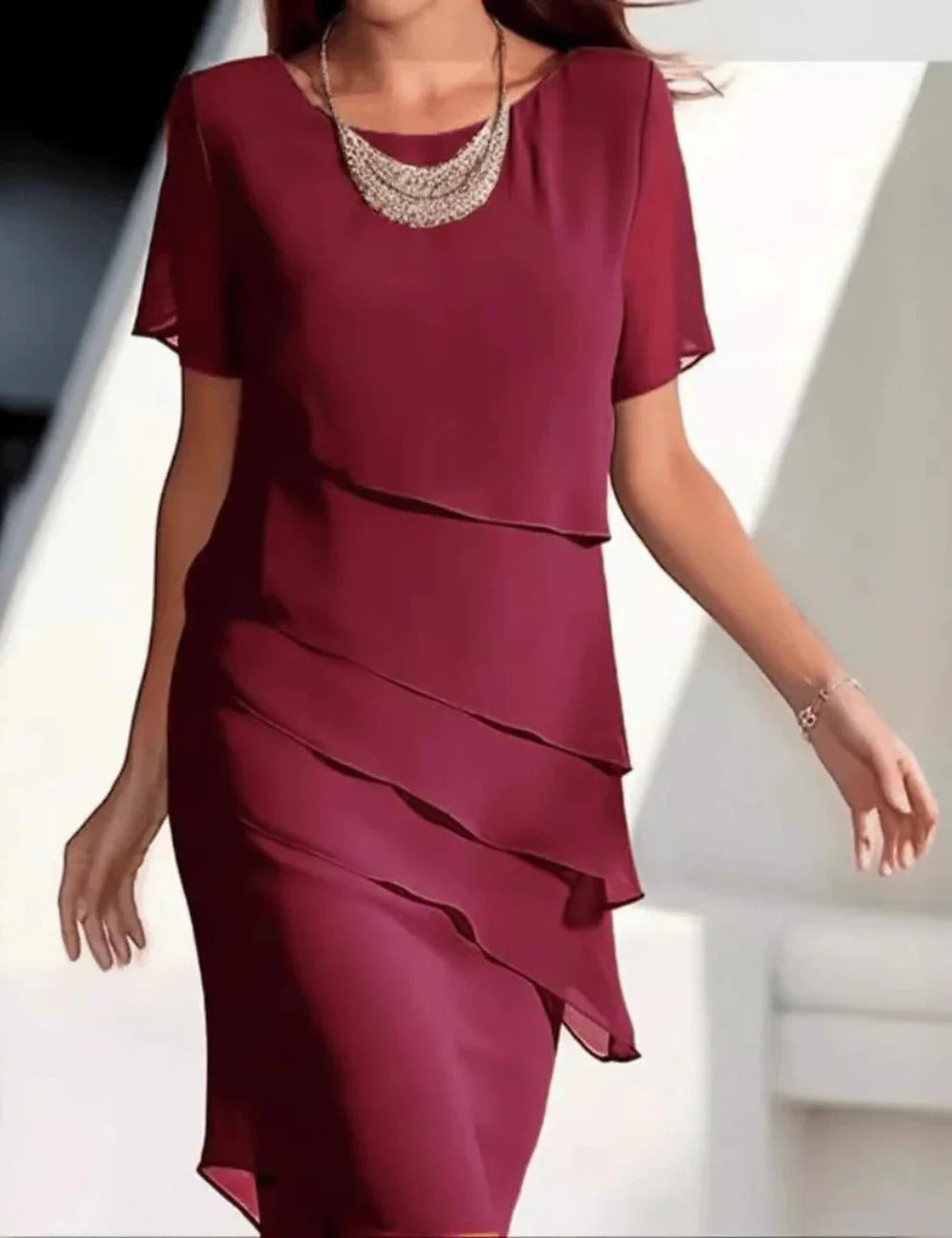 Elegante vestido a capas para días informales