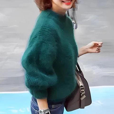Maena Sweater | Jersey de lujo de lana de angora suave con cuello alto