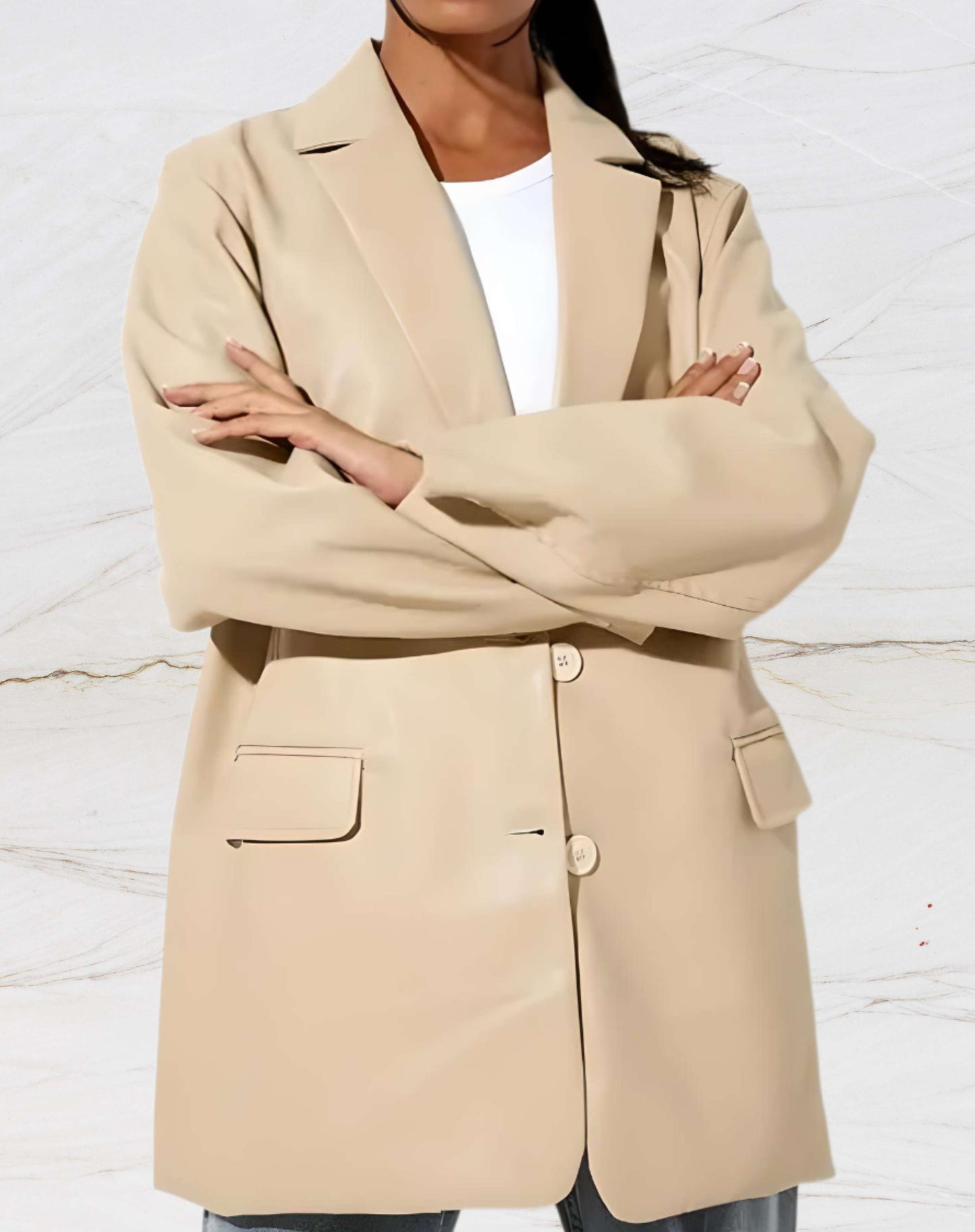 Chaqueta de cuero para mujer con cuello de muesca