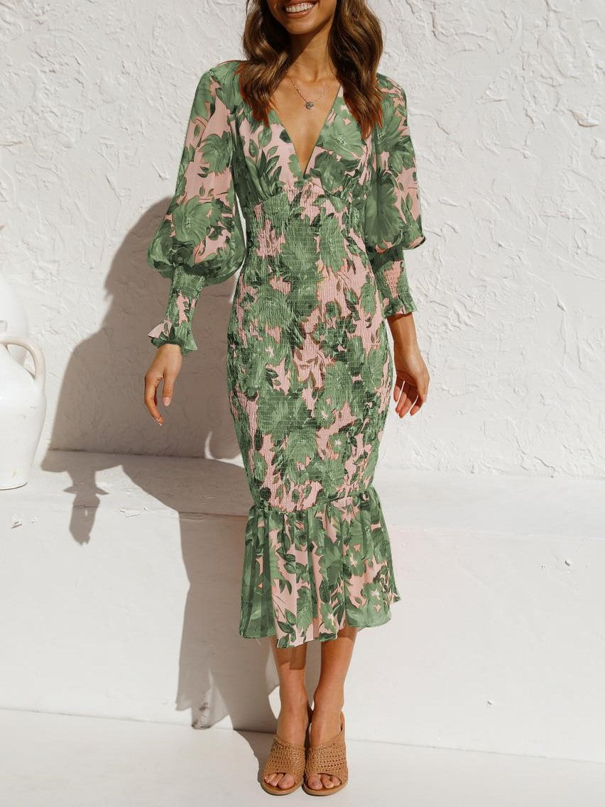 Vestido de manga larga con cintura elástica y falda de volantes estampada